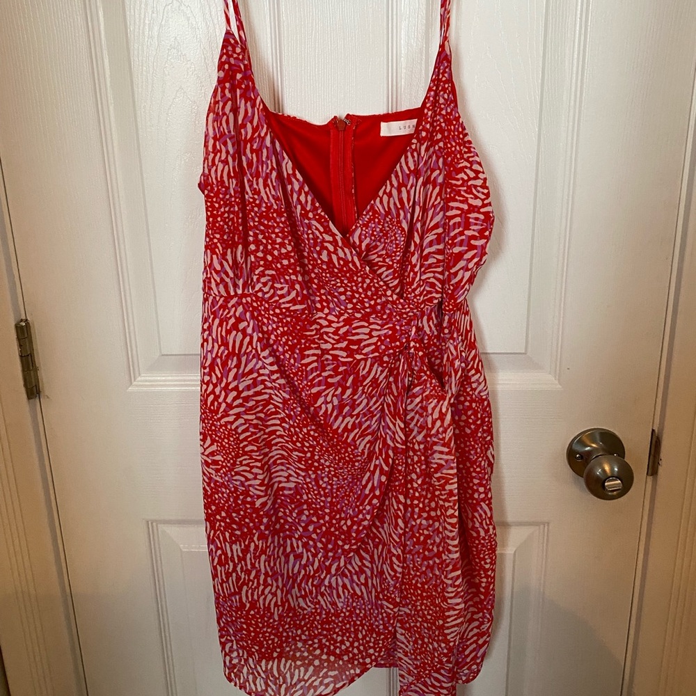Lush dress size large ties on side